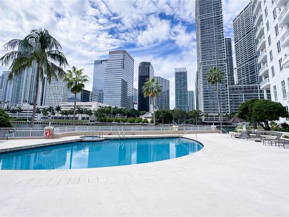 701 Brickell Key Blvd 1912, Miami FL 33131