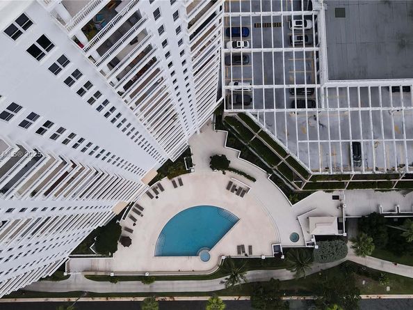 701 Brickell Key Blvd 1912, Miami FL 33131