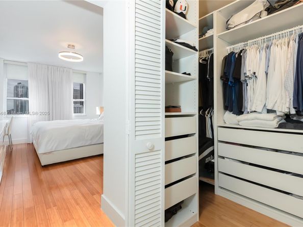 701 Brickell Key Blvd 1912, Miami FL 33131