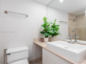 701 Brickell Key Blvd 1912, Miami FL 33131