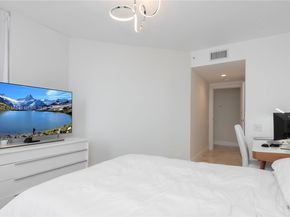 701 Brickell Key Blvd 1912, Miami FL 33131