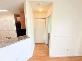 3453 NW 44th St 201, Oakland Park FL 33309