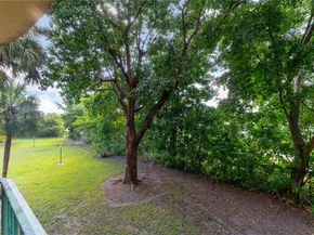 9320 Fountainebleau Blvd 215, Miami FL 33172