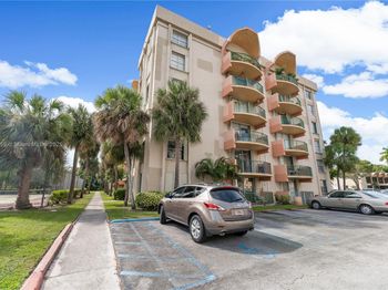 9320 Fountainebleau Blvd