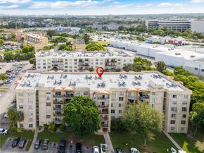 9320 Fountainebleau Blvd 215, Miami FL 33172