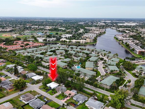 10300 NW 80th Ct, Tamarac FL 33321