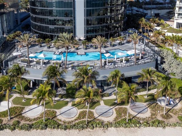 18555 Collins Ave 2303, Sunny Isles Beach FL 33160