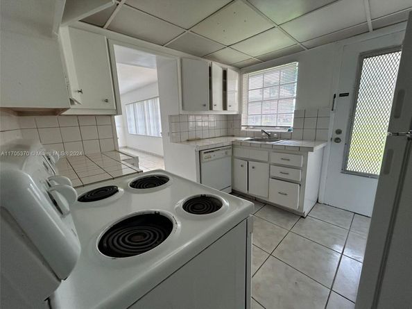 11855 NE 19th Dr 8, North Miami FL 33181