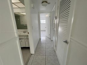 11855 NE 19th Dr 8, North Miami FL 33181