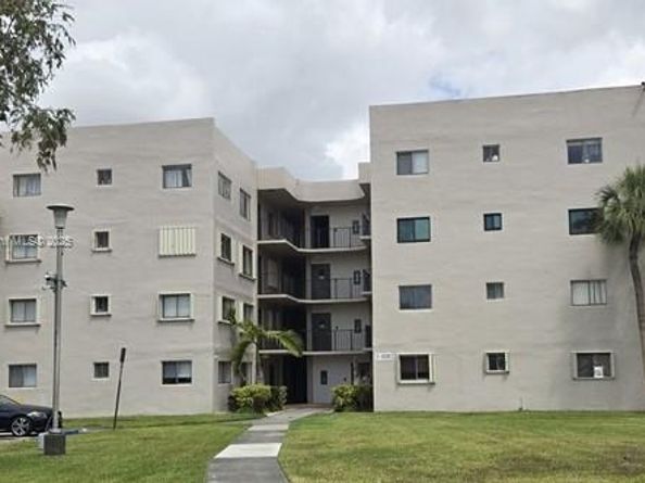 8500 SW 133rd Ave Rd 104, Miami FL 33183