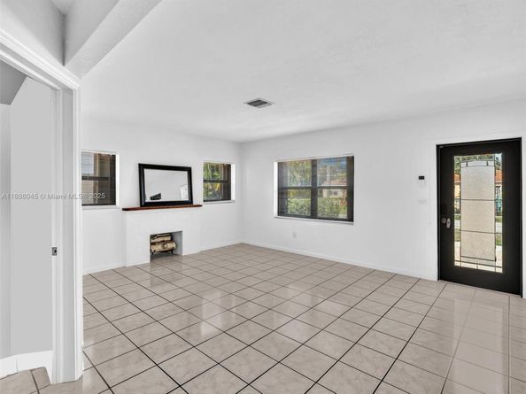 6460 SW 2nd St, Miami FL 33144