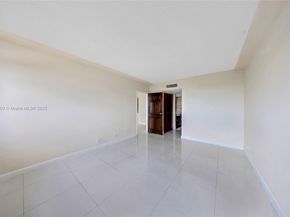 2450 NE 135th St 1006, North Miami FL 33181