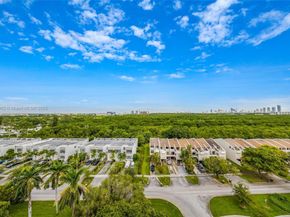 2450 NE 135th St 1006, North Miami FL 33181