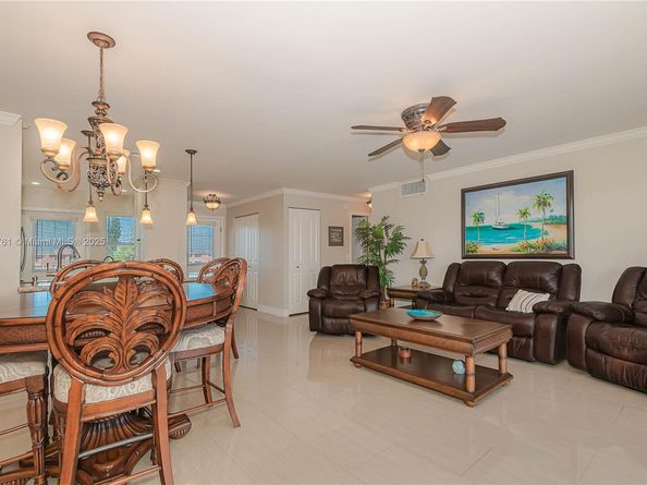 200 NE 14th Ave 524, Hallandale Beach FL 33009