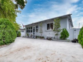 1923 Dewey St, Hollywood FL 33020