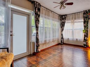 1923 Dewey St, Hollywood FL 33020