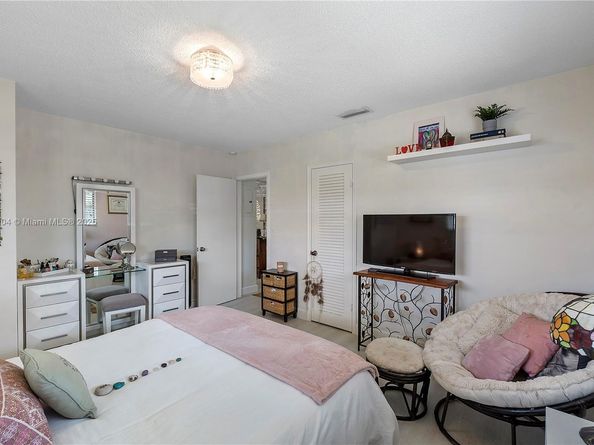 3114 Byron Cir 128, Hollywood FL 33021