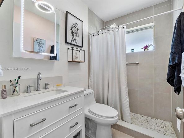 3114 Byron Cir 128, Hollywood FL 33021