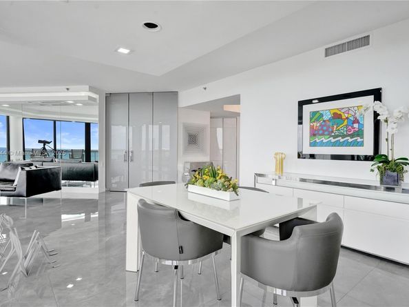 20191 E Country Club Dr 2606, Aventura FL 33180