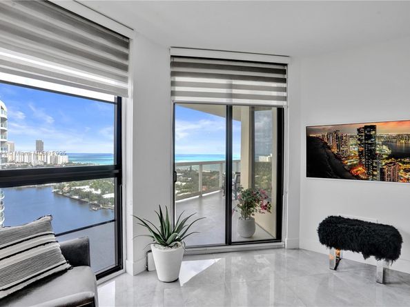 20191 E Country Club Dr 2606, Aventura FL 33180