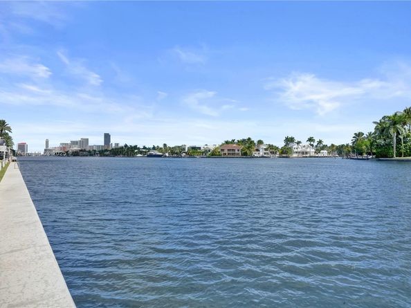 20191 E Country Club Dr 2606, Aventura FL 33180