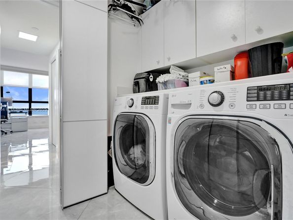 20191 E Country Club Dr 2606, Aventura FL 33180