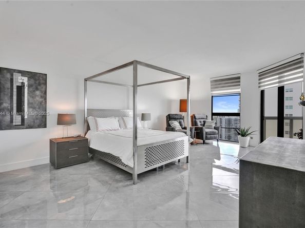 20191 E Country Club Dr 2606, Aventura FL 33180