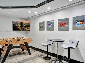 20191 E Country Club Dr 2606, Aventura FL 33180