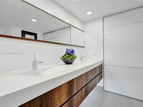 20191 E Country Club Dr 2606, Aventura FL 33180