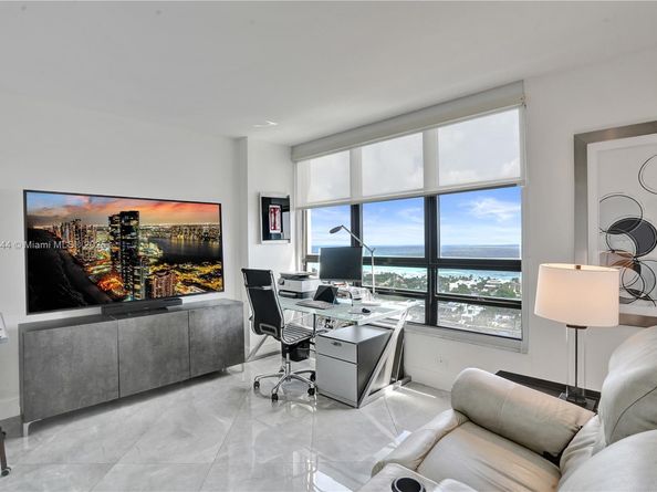 20191 E Country Club Dr 2606, Aventura FL 33180