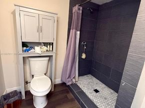 5290 SW 22nd Ter, Dania Beach FL 33312