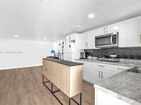 7151 Taft St, Hollywood FL 33024