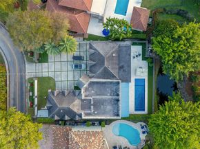 4844 NW 94th Doral Pl, Doral FL 33178