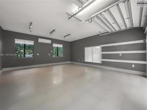 4844 NW 94th Doral Pl, Doral FL 33178