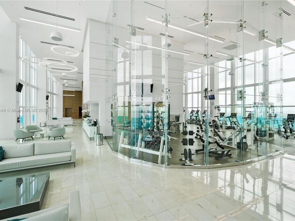1643 Brickell Ave 2506, Miami FL 33129