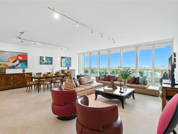 1643 Brickell Ave 2506, Miami FL 33129