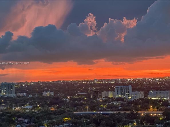 1643 Brickell Ave 2506, Miami FL 33129