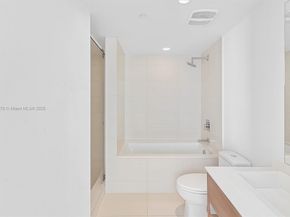 1300 S Miami Ave 3709, Miami FL 33130