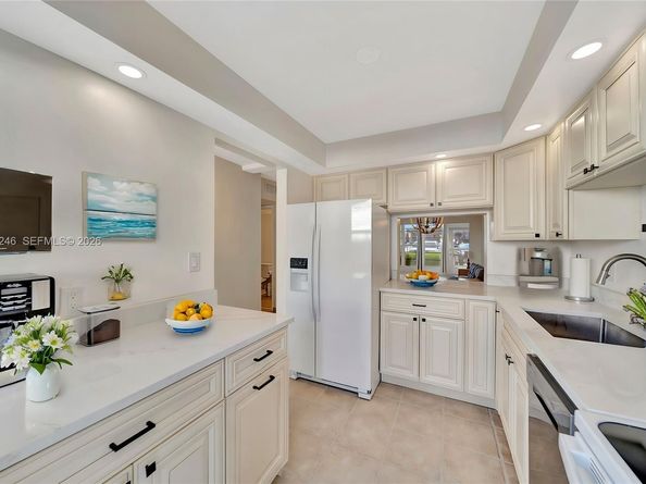 3221 NE 8th St 103, Pompano Beach FL 33062