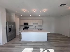 750 NW 82nd Ter, Plantation FL 33324