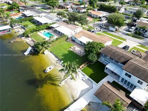 17500 NW 82nd Ct, Hialeah FL 33015