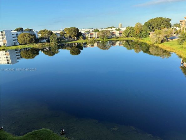 506 NW 87th Ave 406, Miami FL 33172