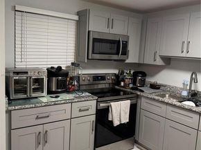 506 NW 87th Ave 406, Miami FL 33172