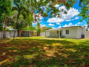 15459 Hayes Ln, Homestead FL 33033