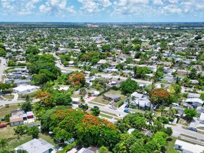 15459 Hayes Ln, Homestead FL 33033