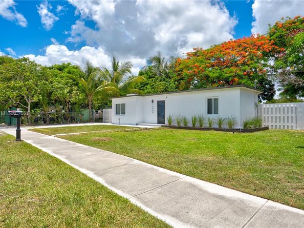 15459 Hayes Ln, Homestead FL 33033