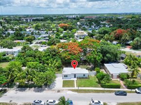 15459 Hayes Ln, Homestead FL 33033