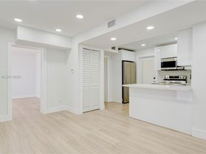 15459 Hayes Ln, Homestead FL 33033