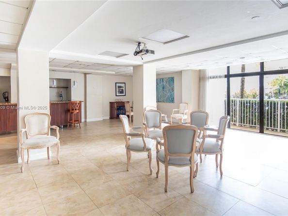 2451 Brickell Ave 10M, Miami FL 33129