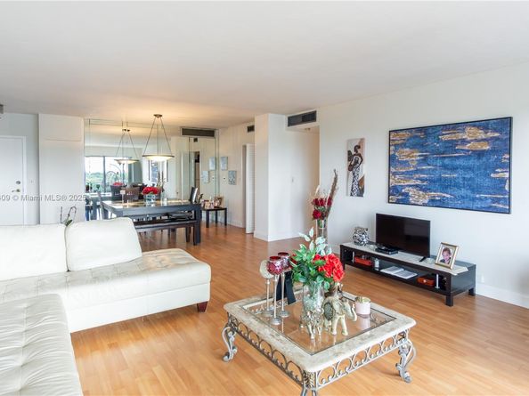 2451 Brickell Ave 10M, Miami FL 33129